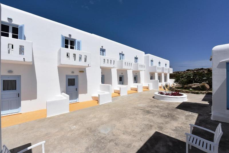Artemida's Village Glastros (Mykonos)